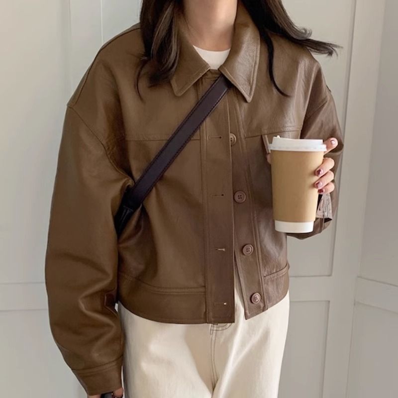 Abrigo de Cuero Sintético Marrón para Mujer – Estilo Elegante y Moderno