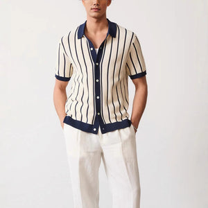 Polo Tejido para Hombre – Manga Corta, Cuello Tipo Camisa y Color Sólido